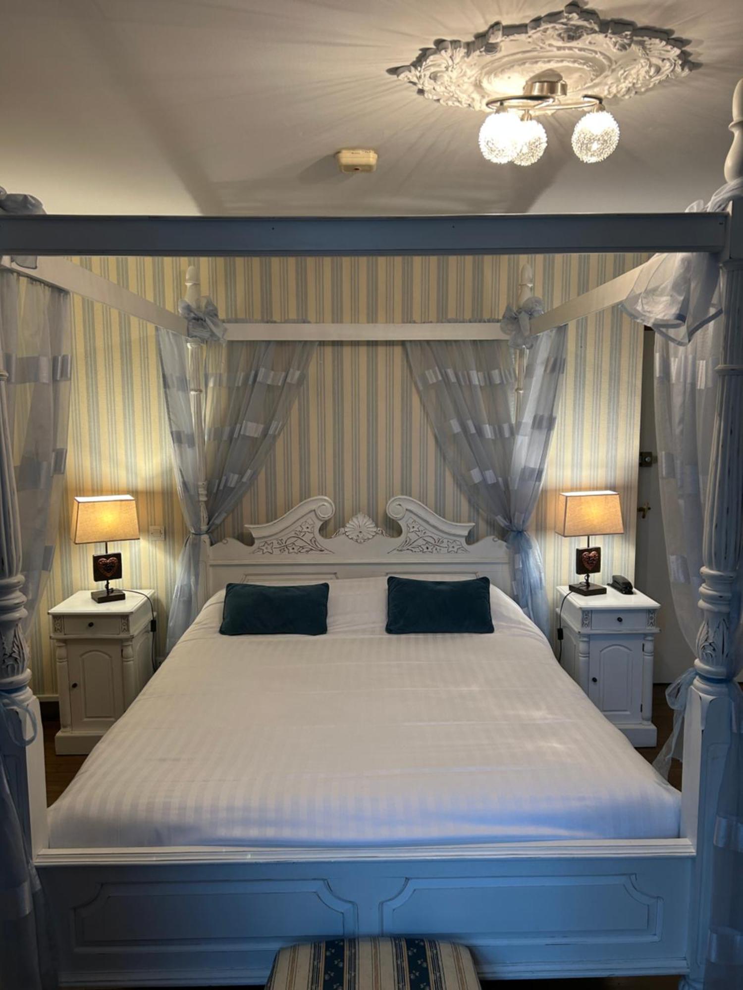 Hotel De La Loire Saint-Satur Ngoại thất bức ảnh